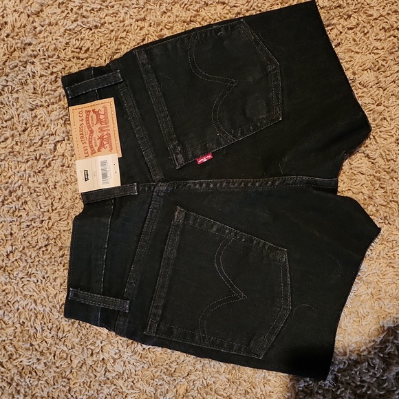 Levi's NWT black high-rise hypersonic jean shorts womans size 23 - Picture 9 of 9